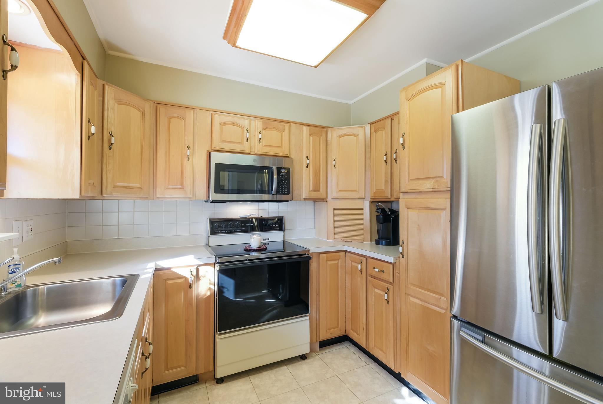 55 Mayflower Road Levittown, PA 19056 - Photo 15 of 27 Gallery Image 15