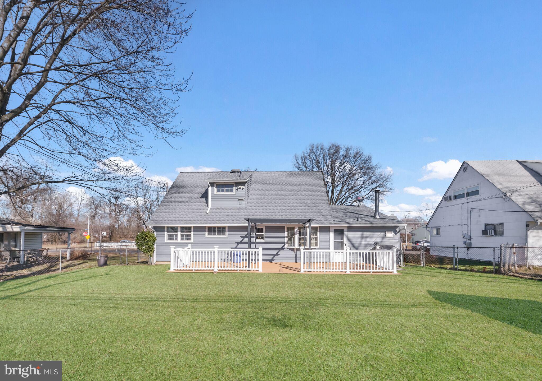 55 Mayflower Road Levittown, PA 19056 - Photo 5 of 27 Gallery Image 5