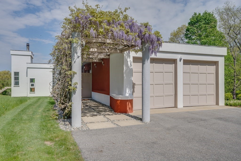 185 Great Pond Road North Andover, MA 01845 - Photo 34 of 37 Gallery Image 34