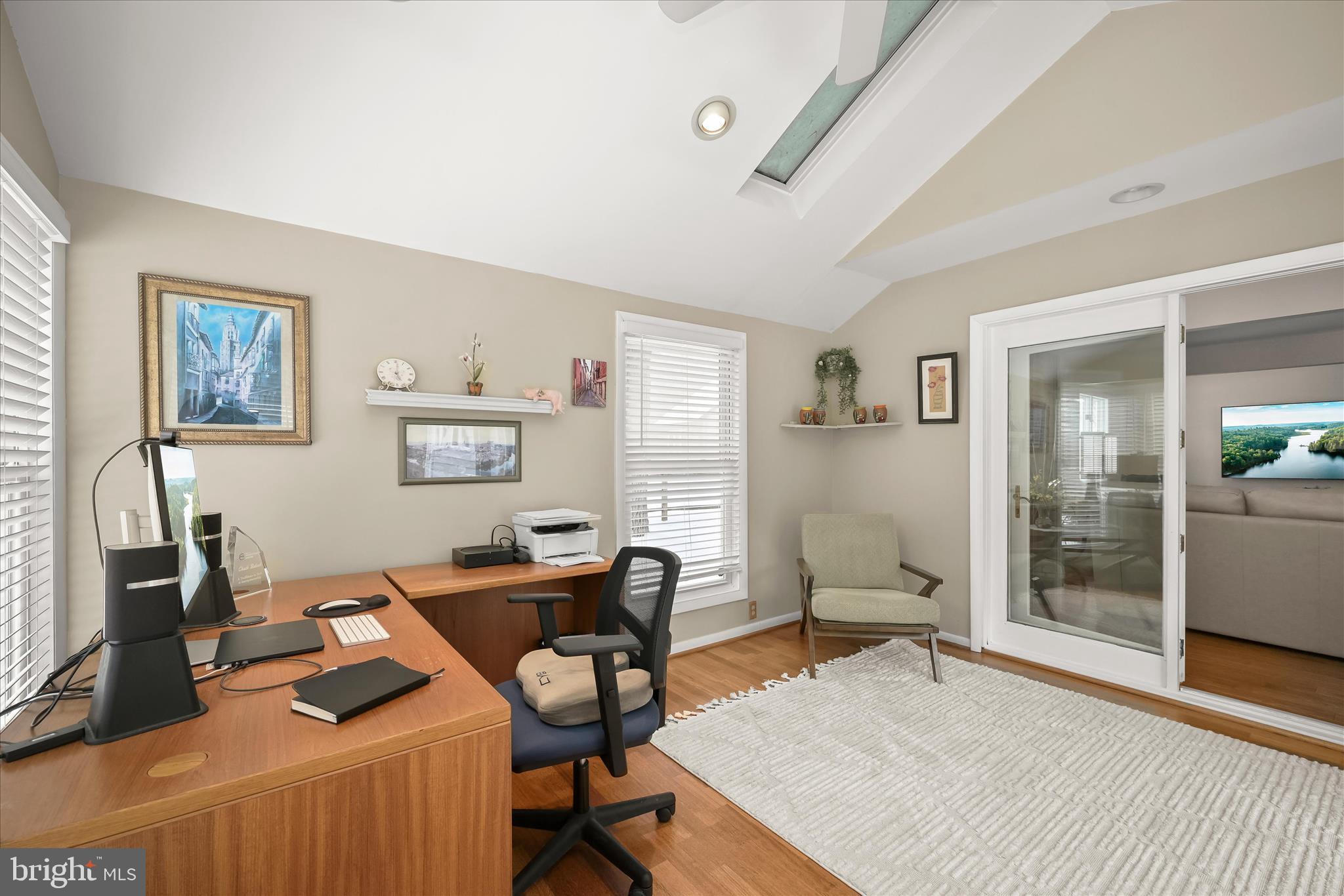 11810 Far Edge Path Columbia, MD 21044 - Photo 27 of 71 Hardwood Floor Sunroom