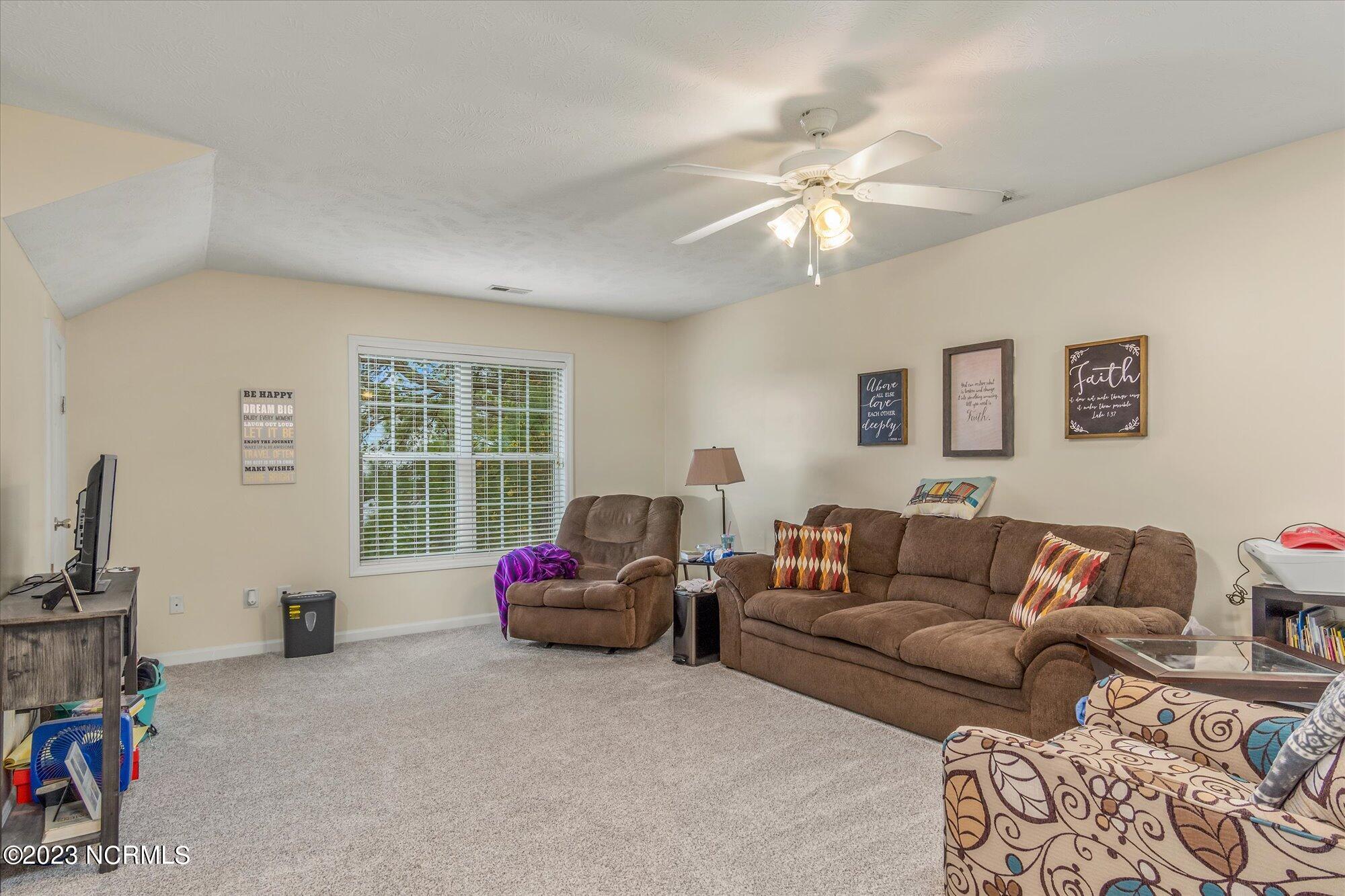 214 Rutherford Way Jacksonville, NC 28540 - Photo 31 of 44 31-214 Rutherford-31