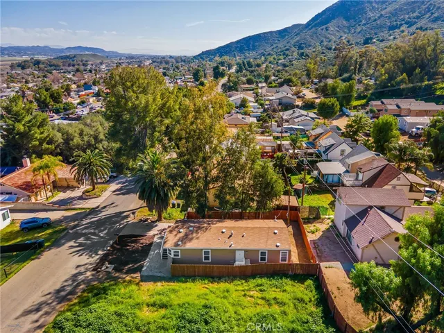 $465,000 | 17603 Hays Lake, Lake Elsinore, CA 92530