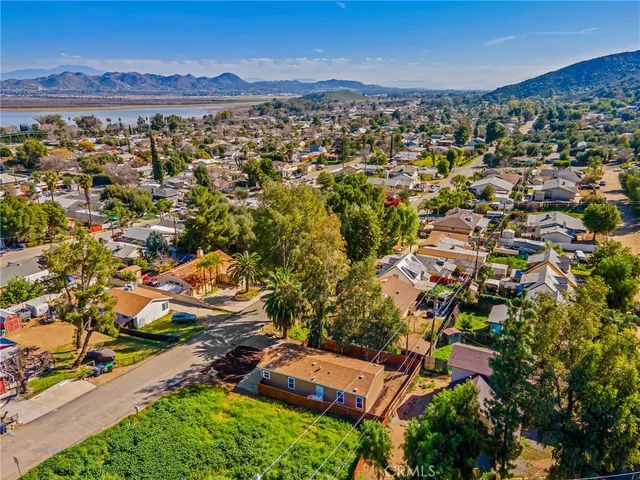 $465,000 | 17603 Hays Lake, Lake Elsinore, CA 92530