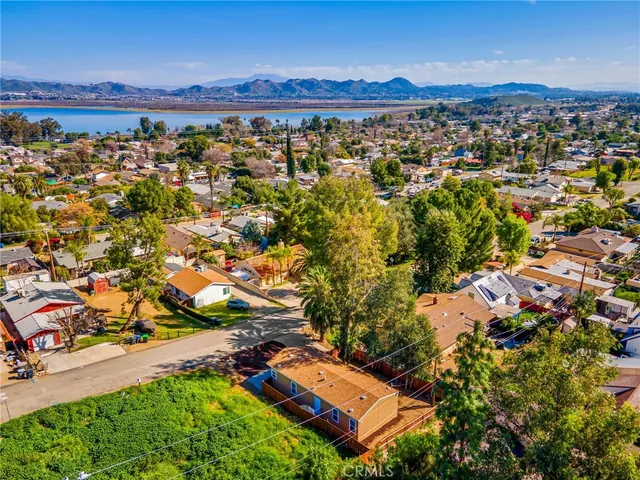 $465,000 | 17603 Hays Lake, Lake Elsinore, CA 92530