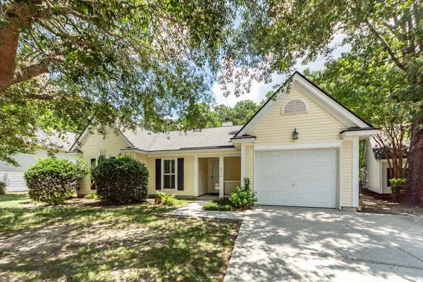 $595,000 | 2776 Palmetto Hall Boulevard, Mount Pleasant, SC 29466