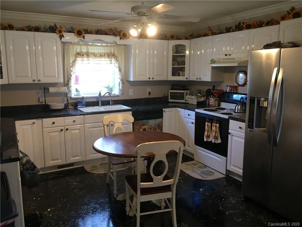 2037 Valley View Lane Lincolnton, NC 28092 - Photo 3 of 30 Gallery Image 3