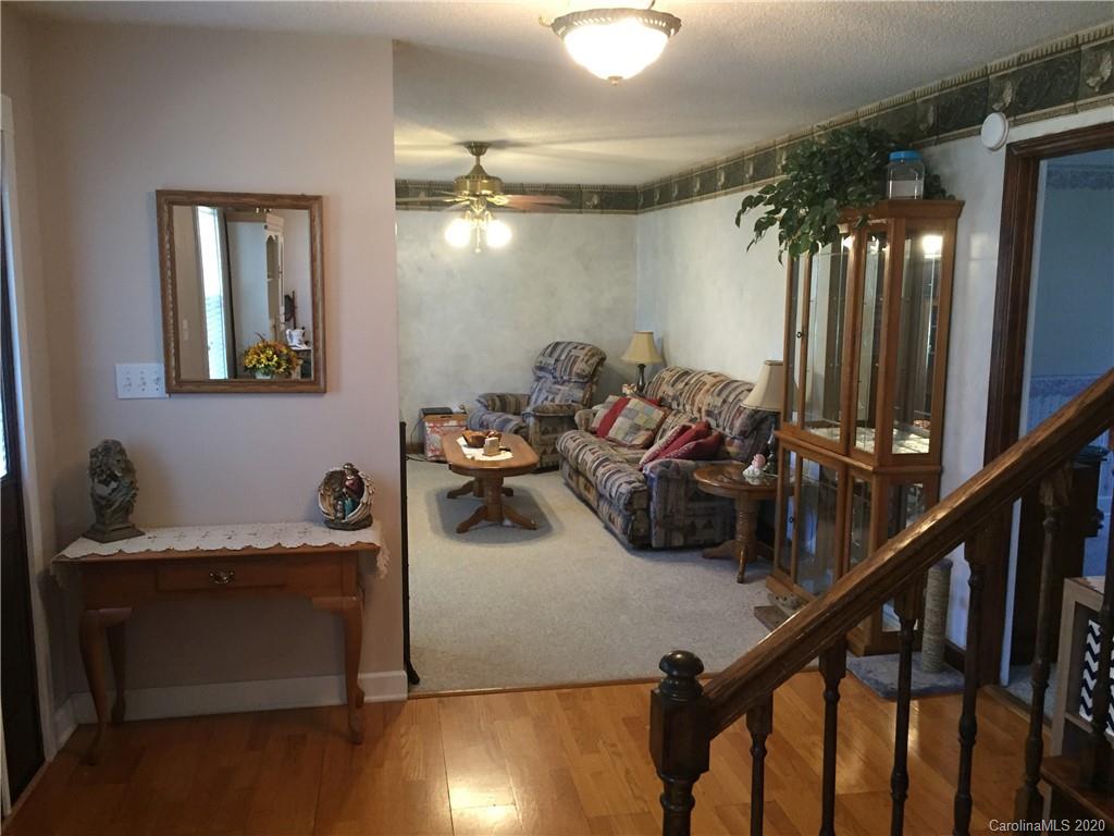 2037 Valley View Lane Lincolnton, NC 28092 - Photo 5 of 30 Gallery Image 5