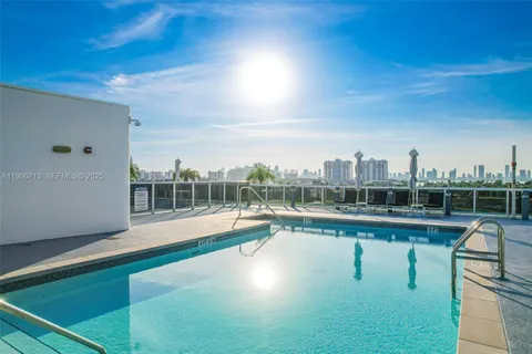 $1,950,000 | 2001 Meridian Avenue, Unit 307, Miami Beach, FL 33139