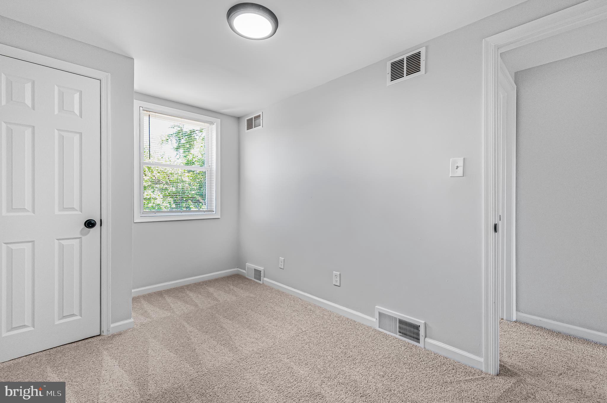 1986 Carter Road Folcroft, PA 19032 - Photo 21 of 32