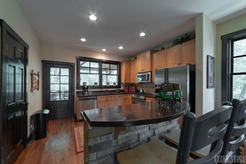 26 Rendezvous Ridge Cashiers, NC 28717 - Photo 3 of 18 Gallery Image 3