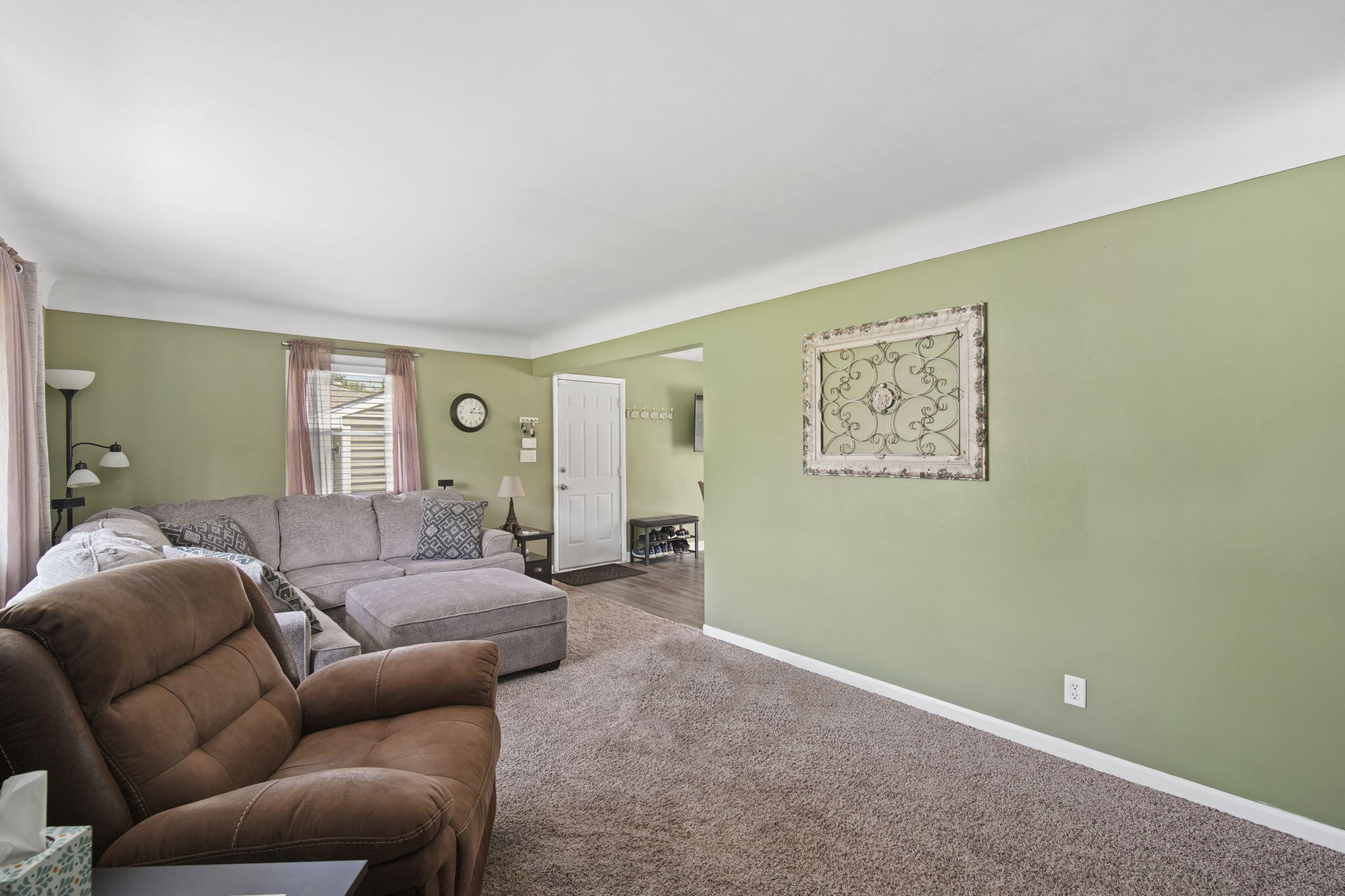 703 Leo Road Jackson, MI 49203 - Photo 6 of 58 7