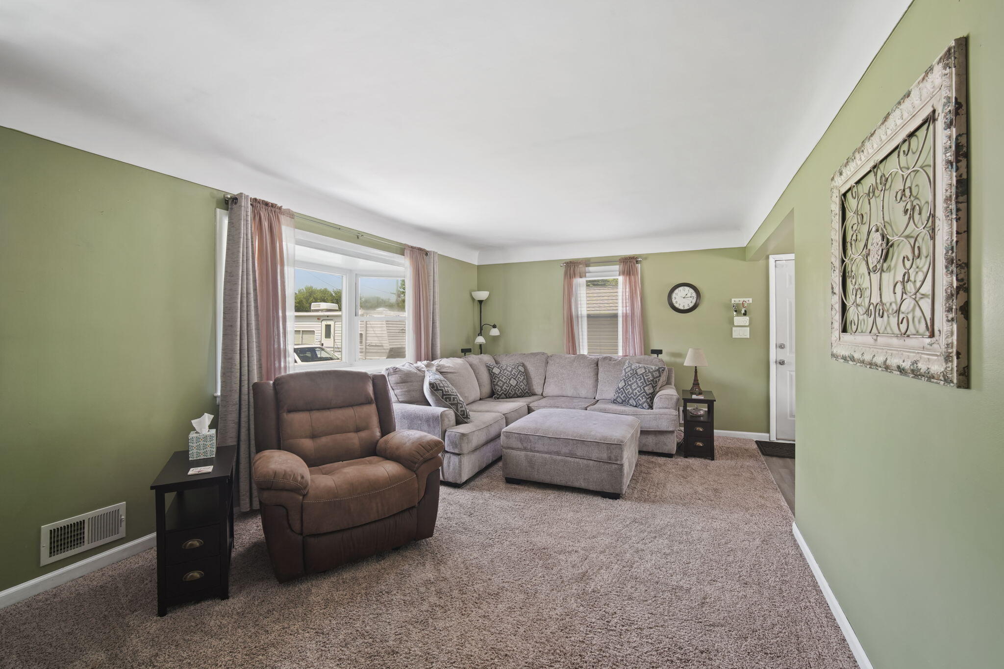 703 Leo Road Jackson, MI 49203 - Photo 7 of 58 8