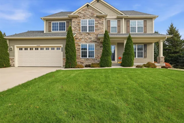 $669,000 | 4260 Carneros Way, Jackson, WI 53037