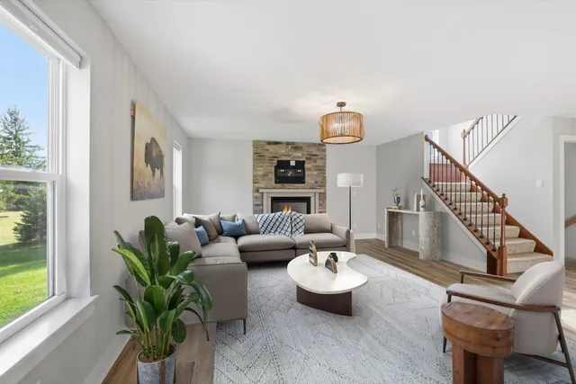 $669,000 | 4260 Carneros Way, Jackson, WI 53037