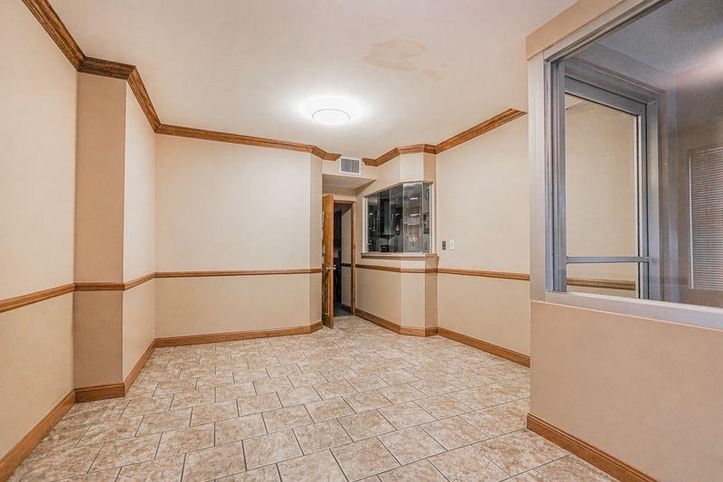 648 Bay Ridge Parkway Brooklyn, NY 11209 - Photo 6 of 31