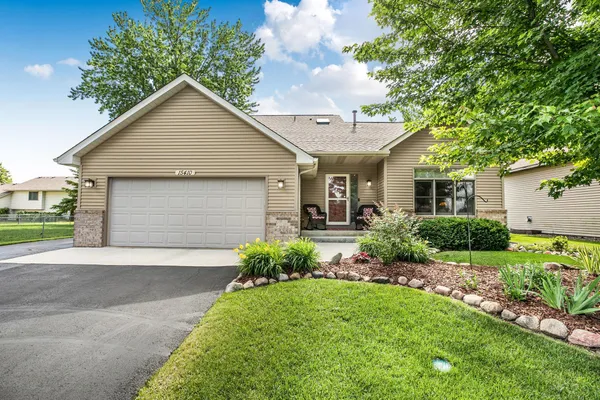$469,900 | 15410 Danbury Avenue West, Rosemount, MN 55068