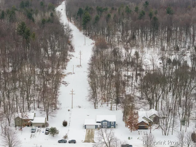 $333,500 | 3445 Grey Fox Lane, Allegan, MI 49010