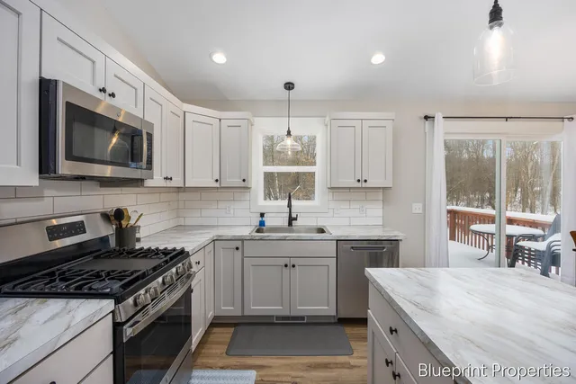 $333,500 | 3445 Grey Fox Lane, Allegan, MI 49010