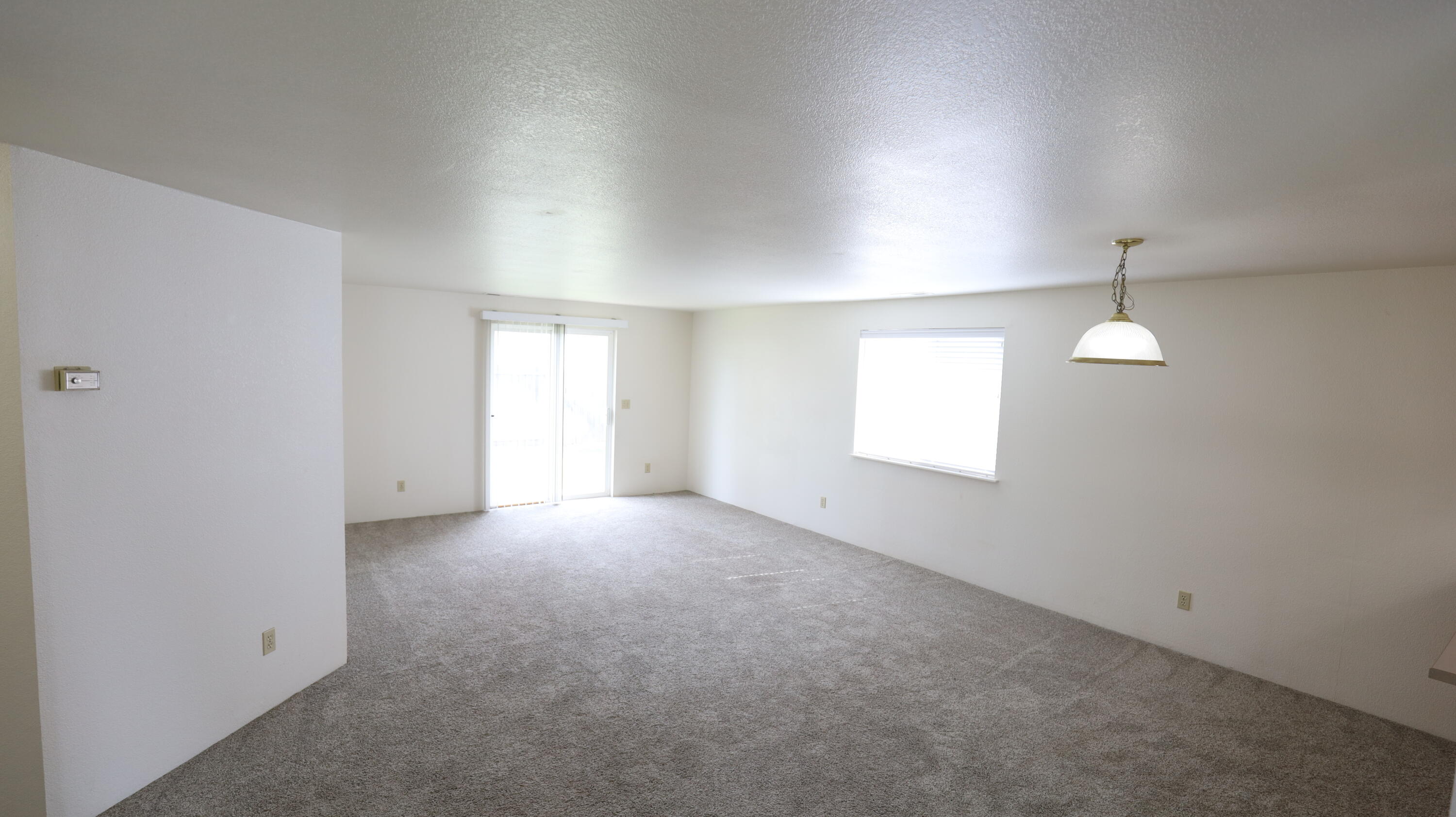 647 Southwest Larch Road Grants Pass, OR 97526 - Photo 5 of 8 IMG_4471