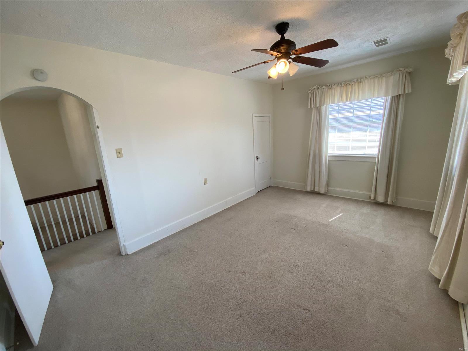 913 Henry Street Alton, IL 62002 - Photo 24 of 31