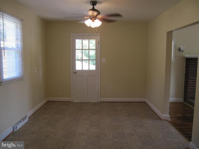 122 Whipporwill Road Front Royal, VA 22630 - Photo 5 of 13 Dining Room