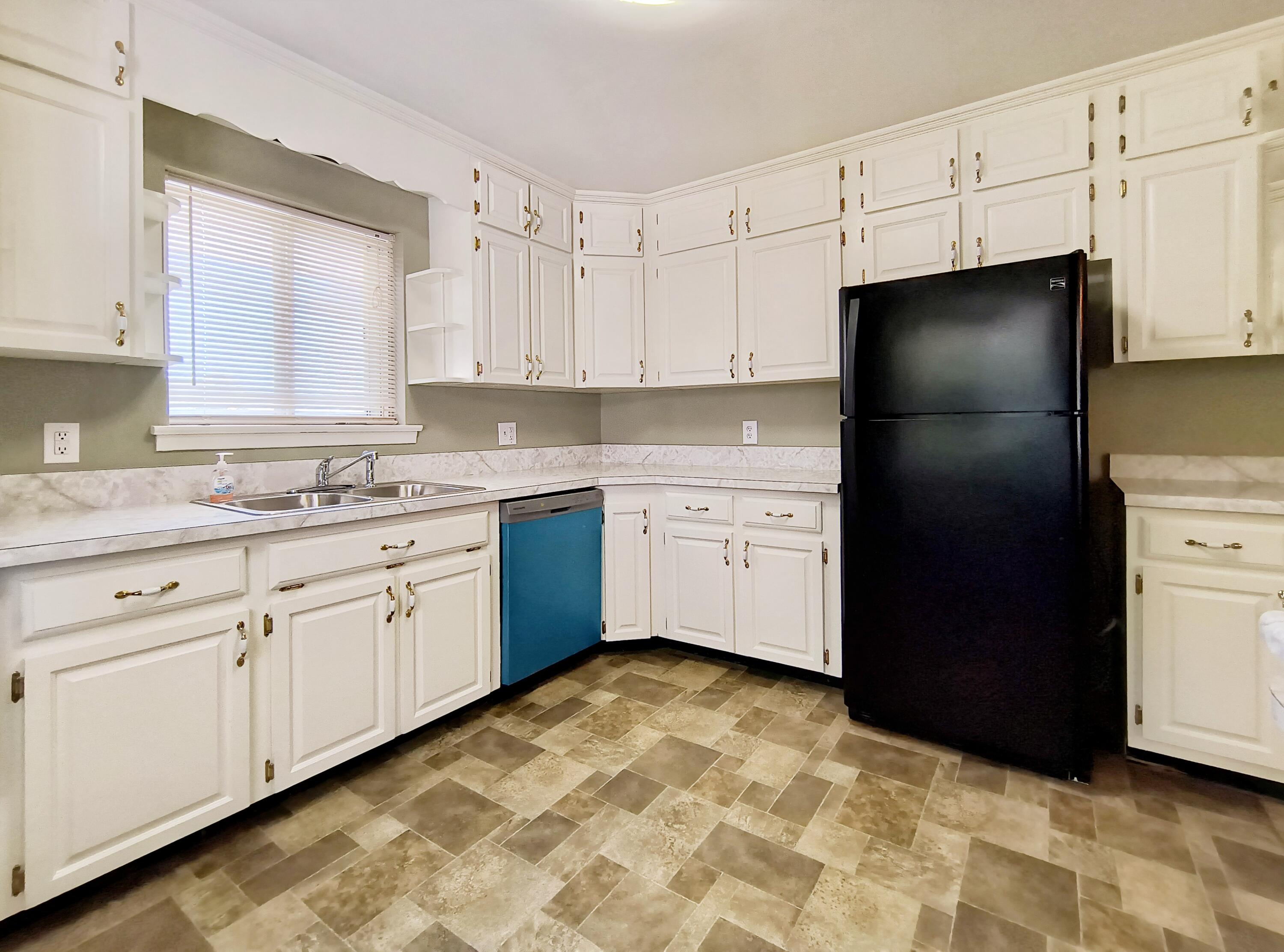 114 Clara Lee Road Rossville, GA 30741 - Photo 15 of 46 Spacious Work Area