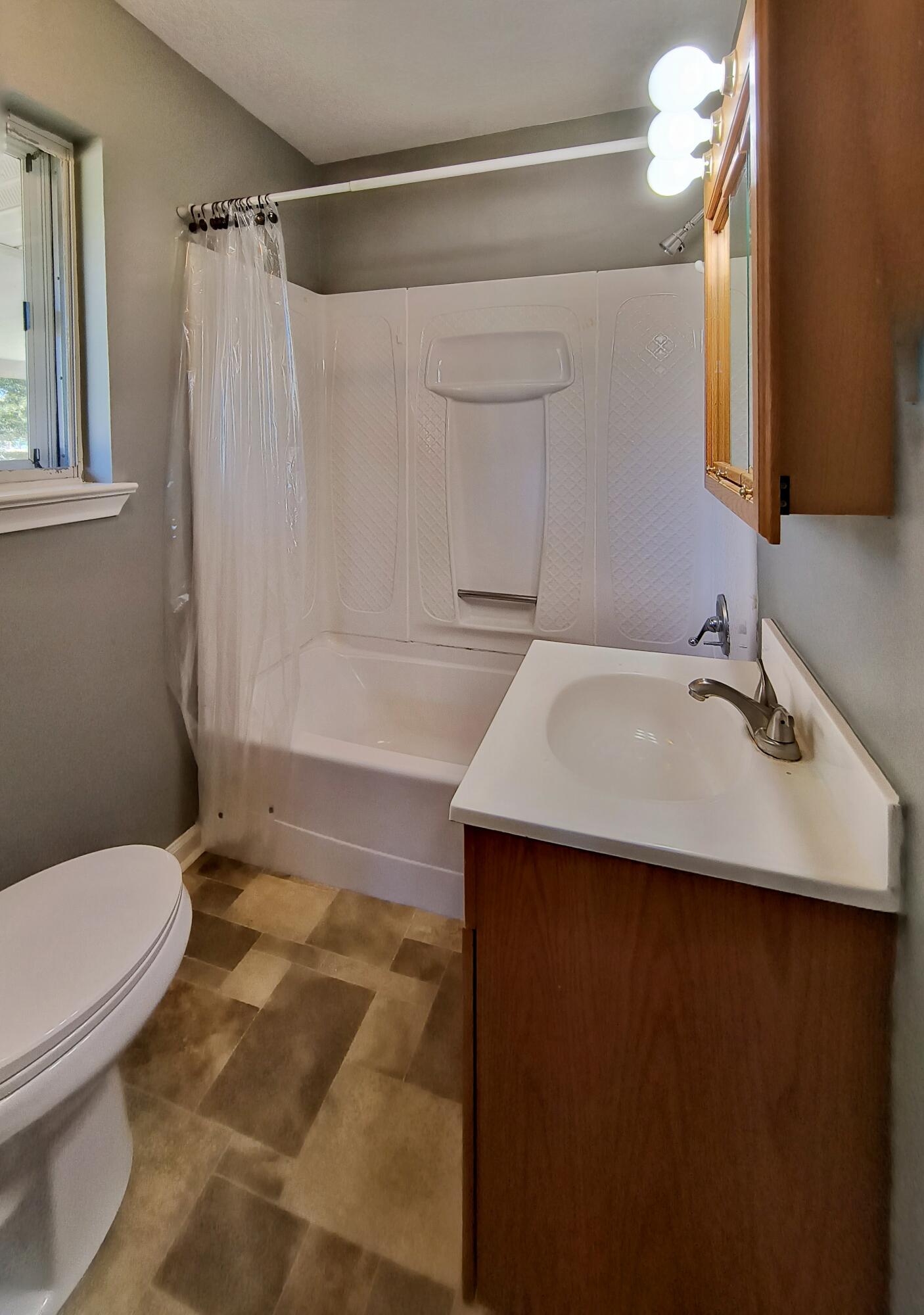 114 Clara Lee Road Rossville, GA 30741 - Photo 27 of 46 #1 Bath