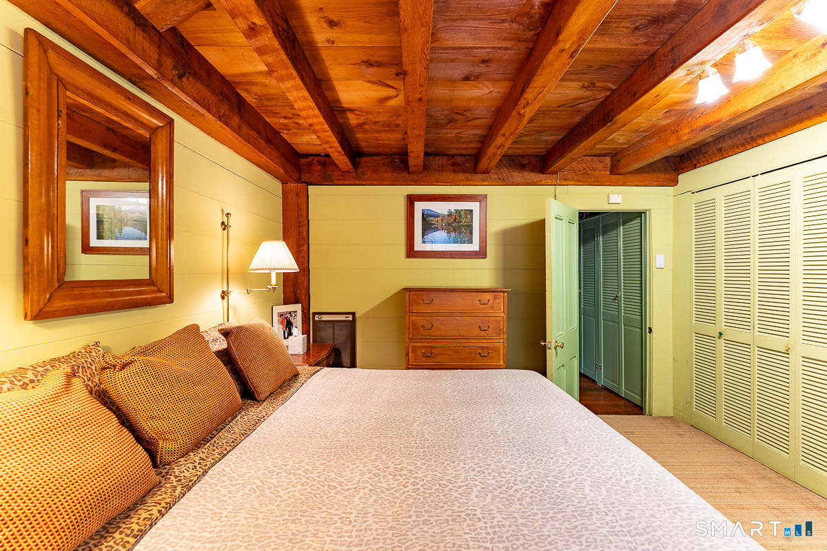 71 Mystic Road North Stonington, CT 06359 - Photo 15 of 32