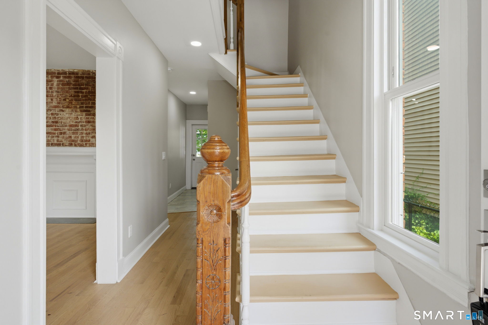 41 Center Street Hartford, CT 06120 - Photo 32 of 38