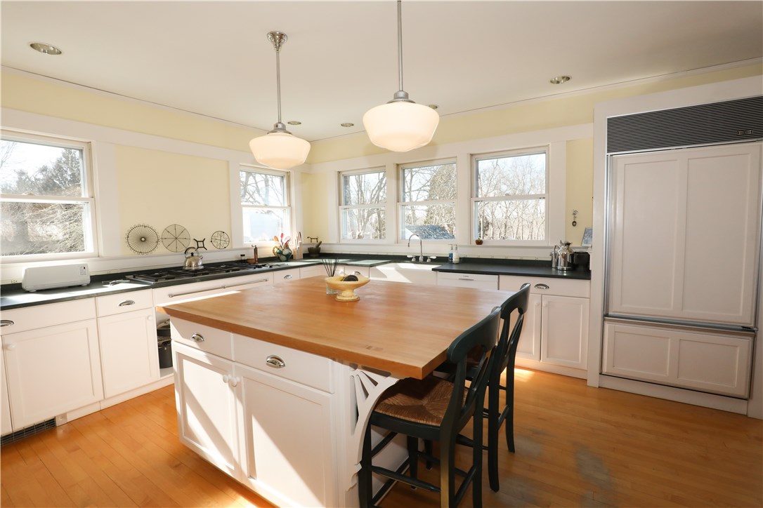 481 Puncatest Neck Road Tiverton, RI 02878 - Photo 5 of 18