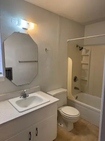 $600 | 2619 19th Street, Unit 21, Lubbock, TX 79410