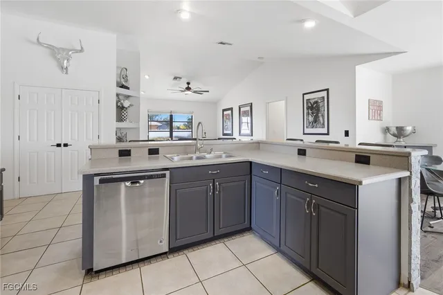 $589,000 | 402 Southwest 28th Street, Cape Coral, FL 33914