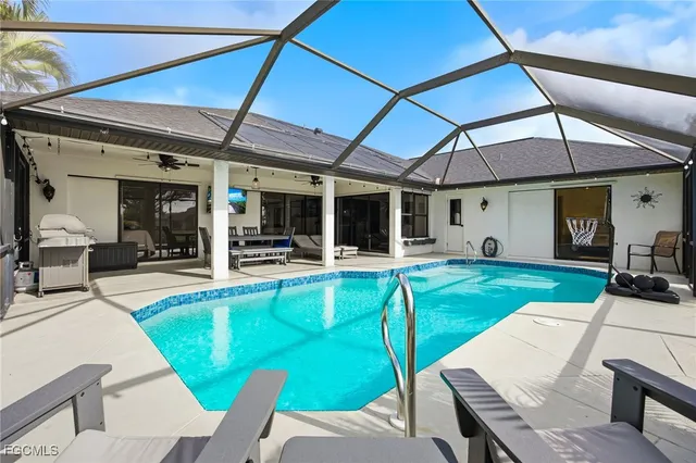 $589,000 | 402 Southwest 28th Street, Cape Coral, FL 33914