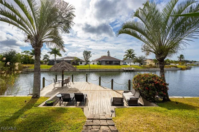 $589,000 | 402 Southwest 28th Street, Cape Coral, FL 33914