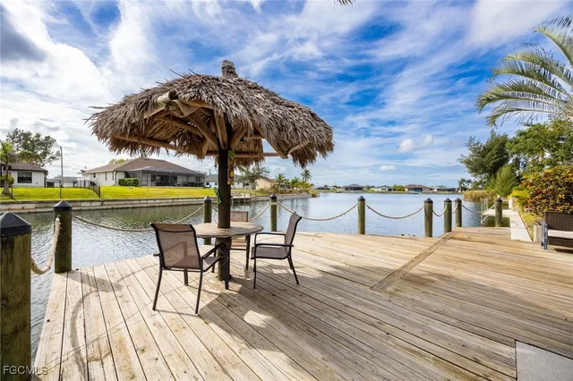 $589,000 | 402 Southwest 28th Street, Cape Coral, FL 33914