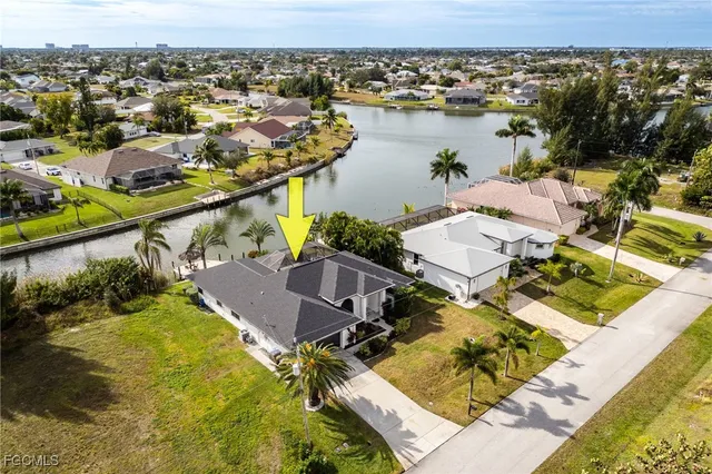 $589,000 | 402 Southwest 28th Street, Cape Coral, FL 33914