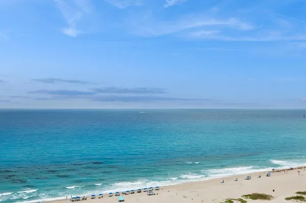 $640,000 | 3000 North Ocean Drive, Unit 18G, Singer Island, FL 33404
