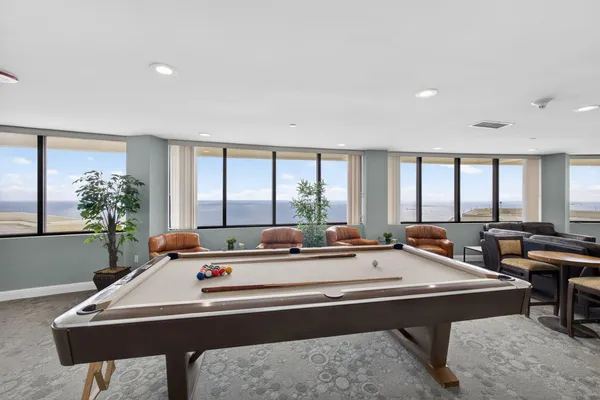 $640,000 | 3000 North Ocean Drive, Unit 18G, Singer Island, FL 33404