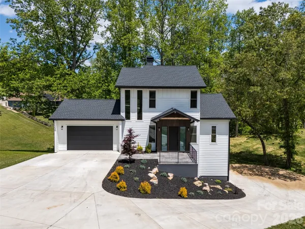 $945,000 | 24 Copper Mill Court, Candler, NC 28715