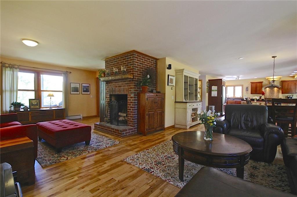 47 Beech Hill Road Freeport, ME 04032 - Photo 8 of 33 Living Room and Kitchen