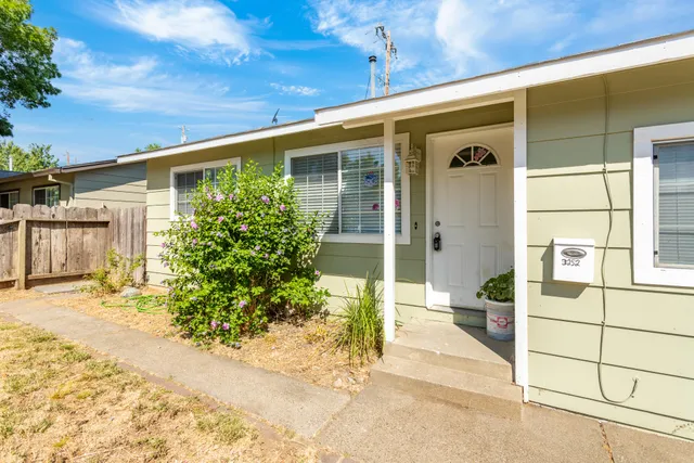 $230,000 | 3252 Daisy Street, Anderson, CA 96007