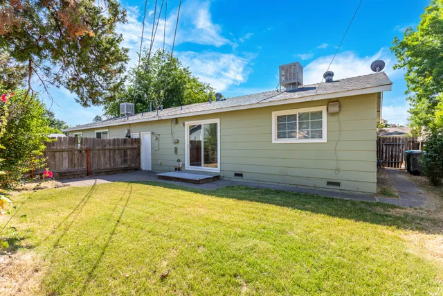 $230,000 | 3252 Daisy Street, Anderson, CA 96007