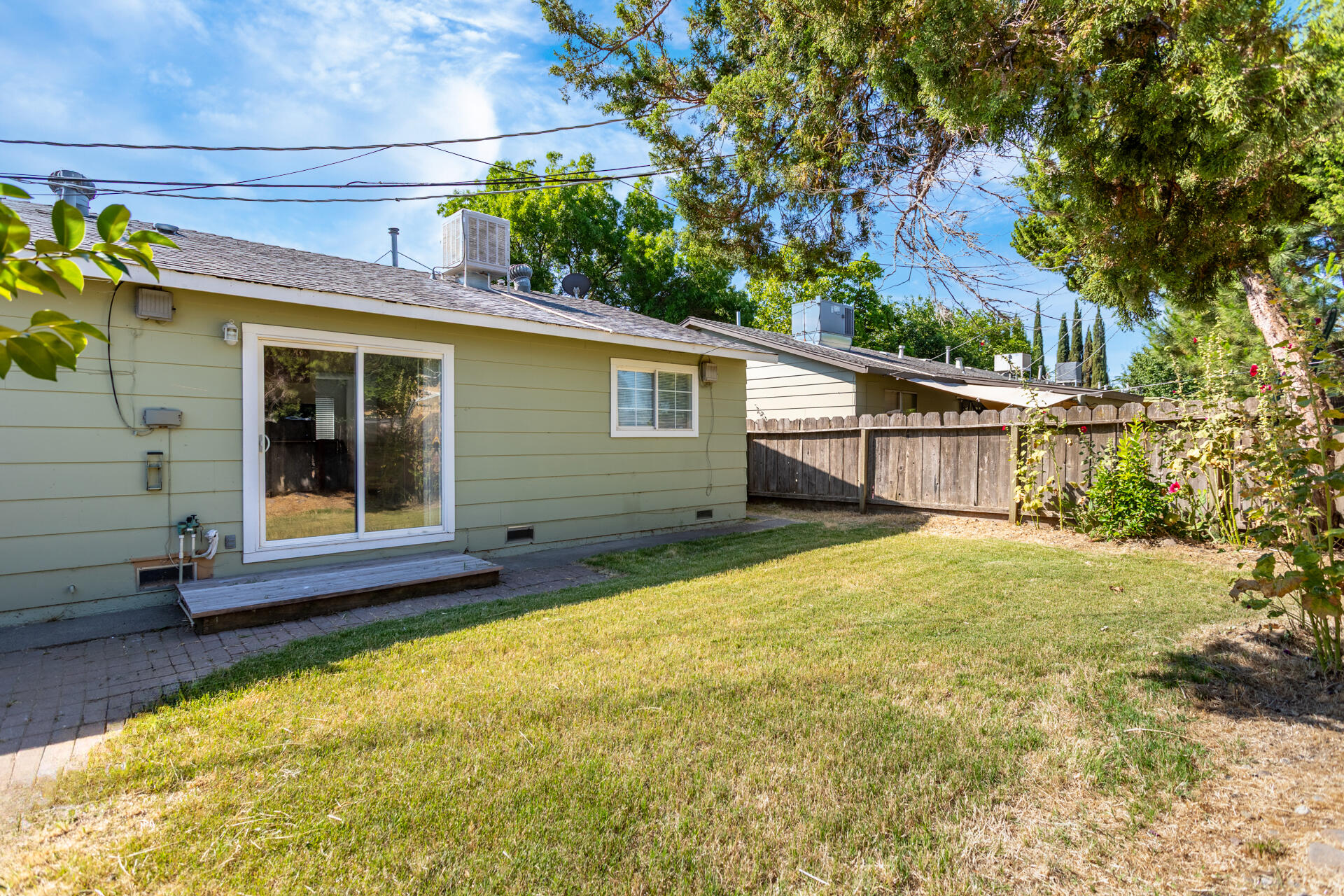 3252 Daisy Street Anderson, CA 96007 - Photo 18 of 20 a view of house with pool and sitting area