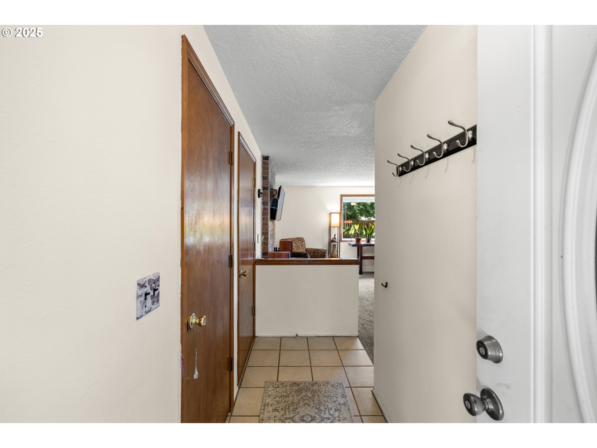 13170 Southwest Haystack Drive Beaverton, OR 97008 - Photo 4 of 27 Gallery Image 4