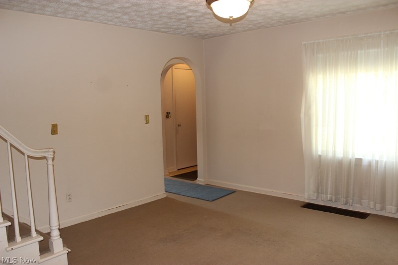 4239 20th Street Northwest Canton, OH 44708 - Photo 8 of 34 Gallery Image 8