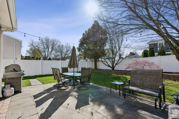 $725,000 | 11 Dantley Drive, Howell, NJ 07731