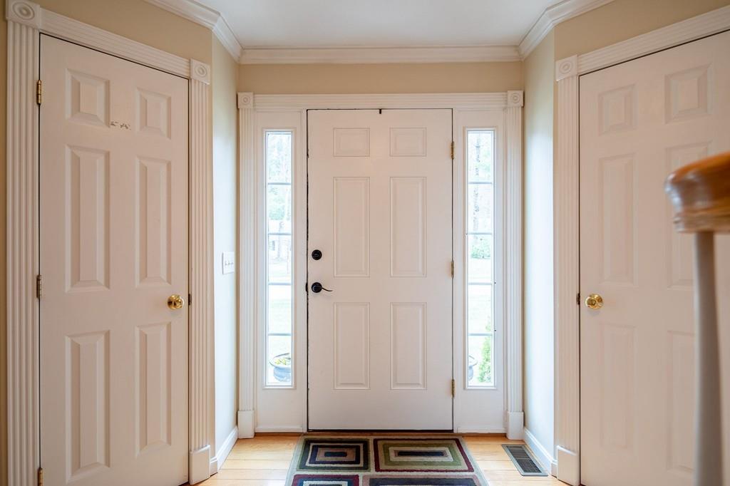 38 Tannery Road Sturbridge, MA 01518 - Photo 3 of 29