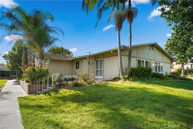 $474,500 | 395 Avenida Castilla, Unit B, Laguna Woods, CA 92637