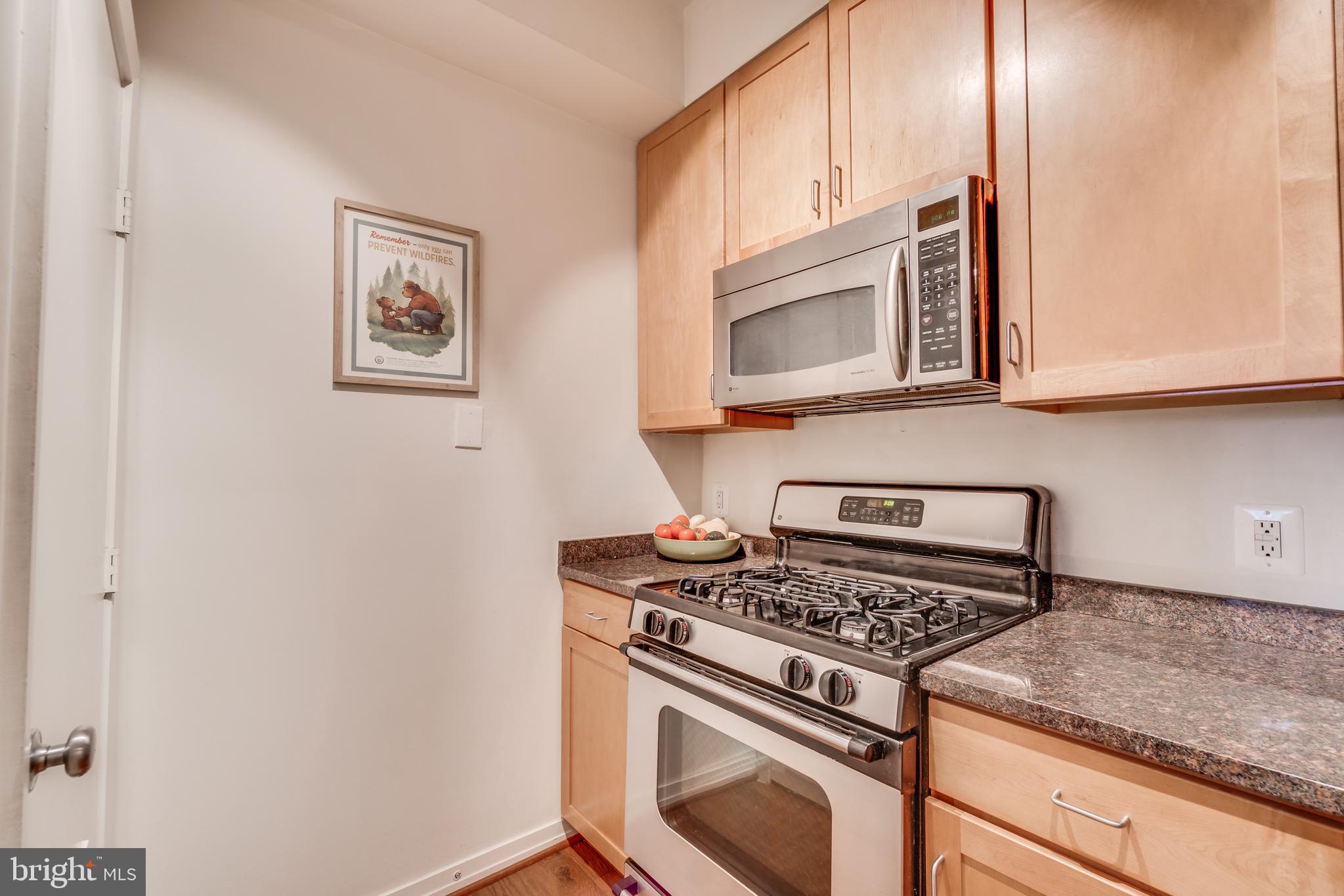 2020 12th Street Northwest, Unit T10 Washington, DC 20009 - Photo 9 of 25