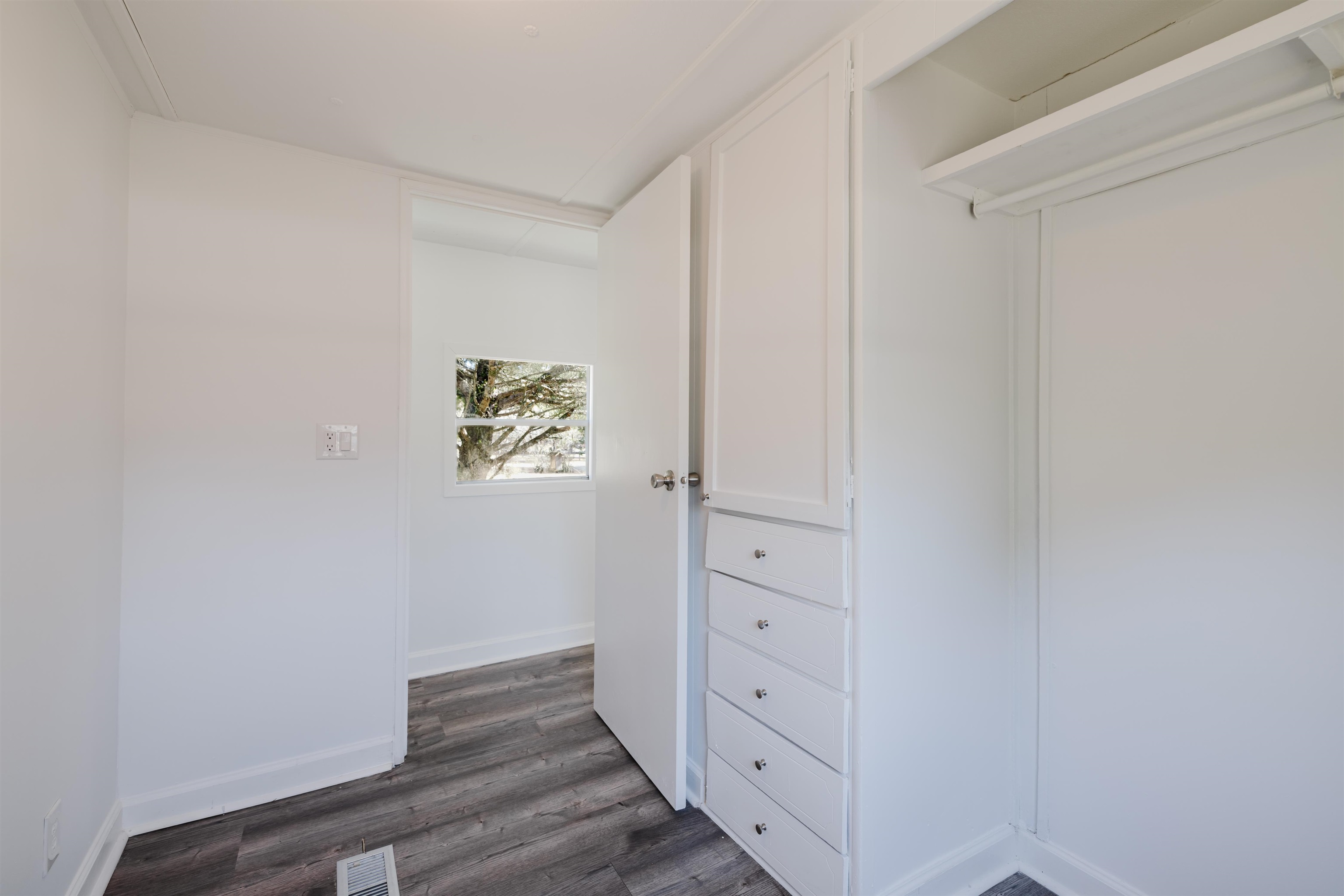 1805 Cactus Drive Loris, SC 29569 - Photo 26 of 31 View of closet